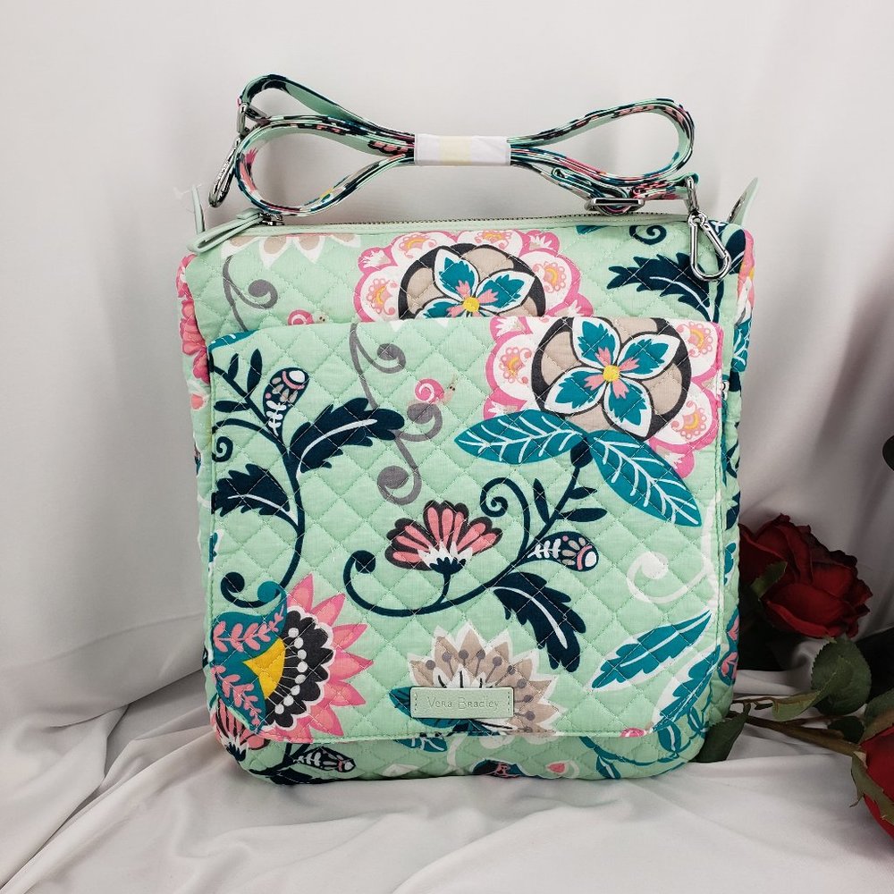 VB Carson Mailbag in Mint Flowers print NWT - Picture 2 of 5